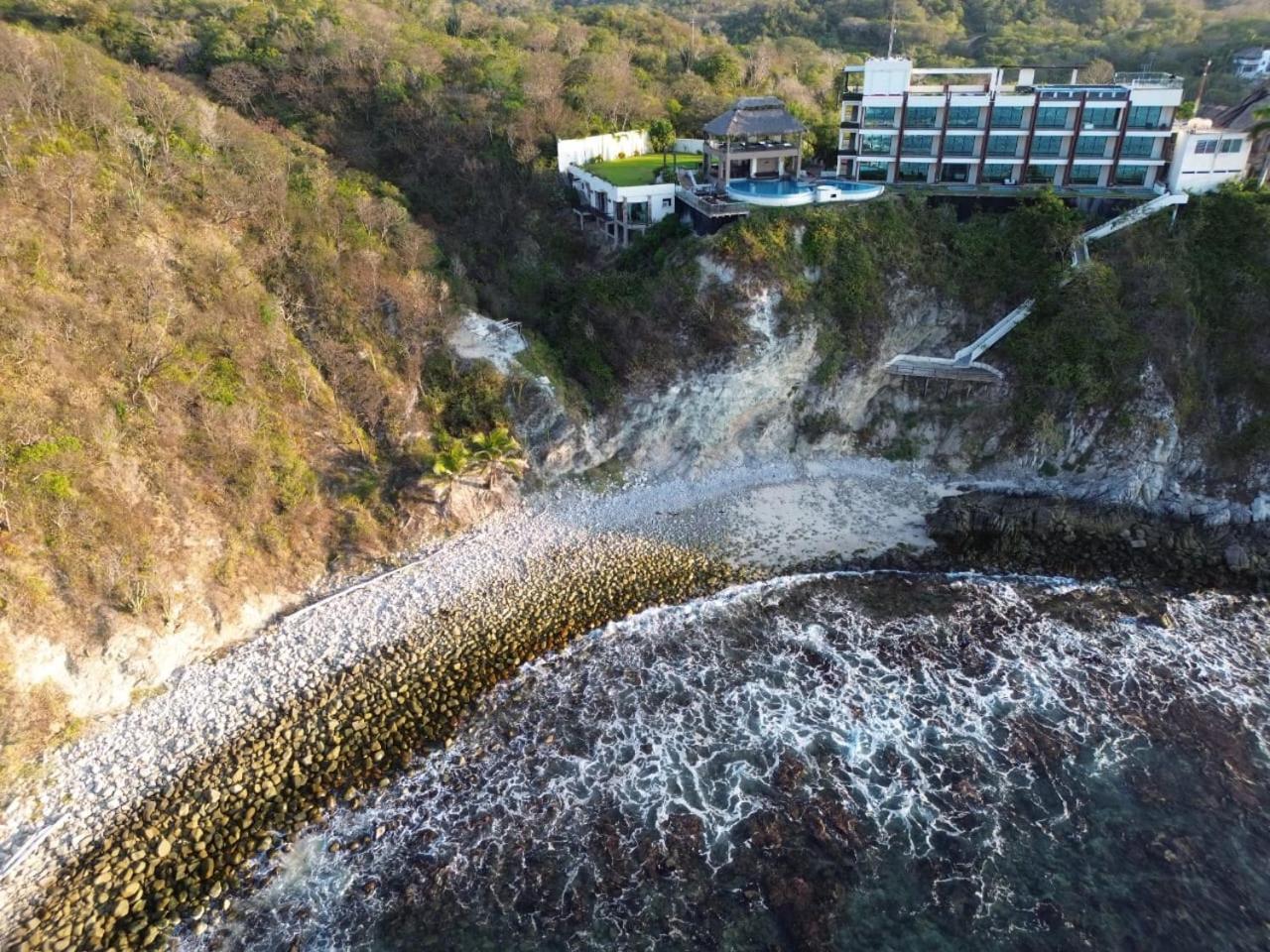 Pacific King Hotel Cuatunalco Exterior photo